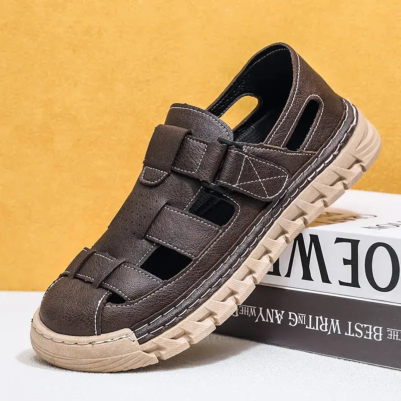 【39-45】👞Sandalias casuales antideslizantes de cuero genuino transpirables con diseño calado para hombre, colección verano 2026