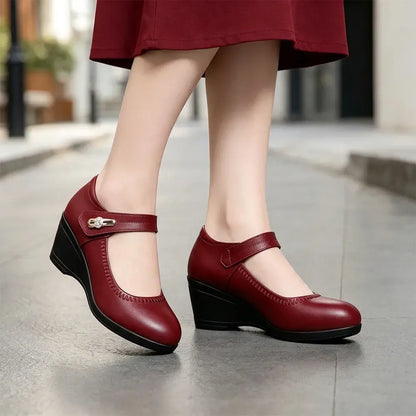 【35-41】Zapatos de piel suave con suela blanda y tacón de cuña antideslizantes para madres