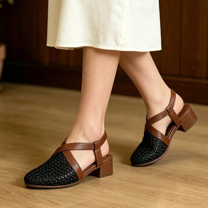 【35-40】Sandalias Retro de Cuero Suave con Perforaciones: ¡máximo confort, cero presión y pies descansados todo el verano!