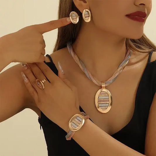 📢📢 ¡50% de descuento! ⏰ Exquisito conjunto de joyas de cuatro piezas con pedrería - Envío gratis - Pago contra entrega
