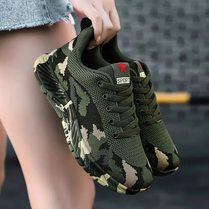 🥾【36-44】Zapatillas de camuflaje nuevas, ideales para senderismo y entrenamiento al aire libre.
