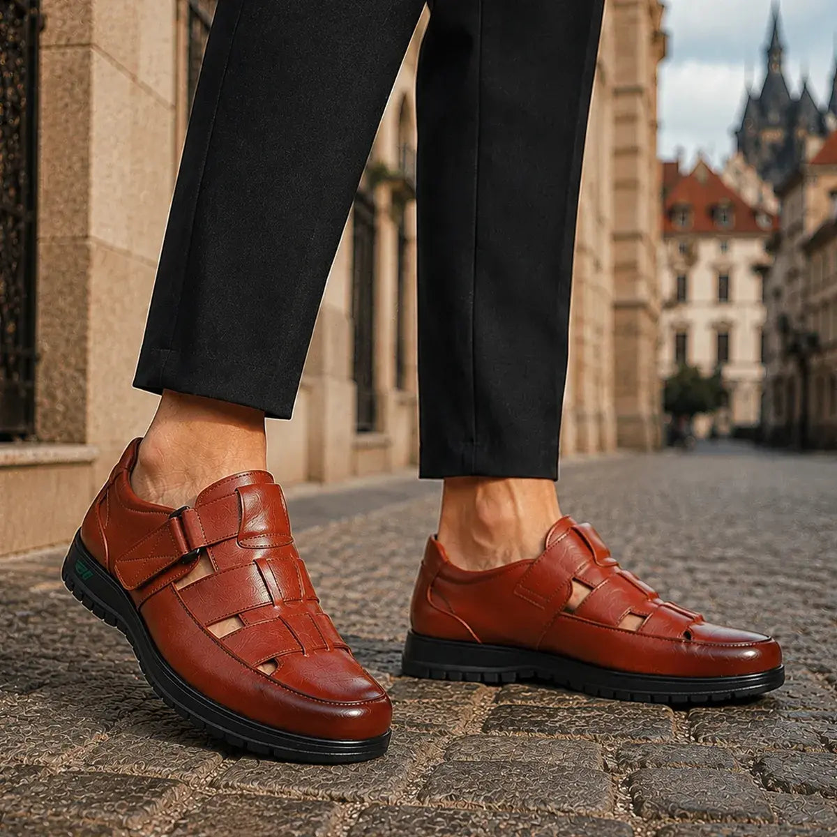 【38-44】👞 Pánské prodyšné sandály z pravé kůže s dutými výstřihy (protiskluzovou podrážkou) - letní kolekce 2026