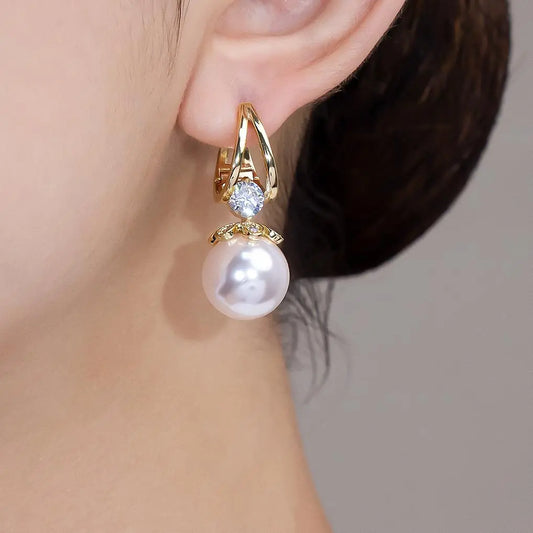 💋【Compre uno y llévese otro gratis】 Pendientes de plata con perlas de lujo francés de nuevo estilo 2026