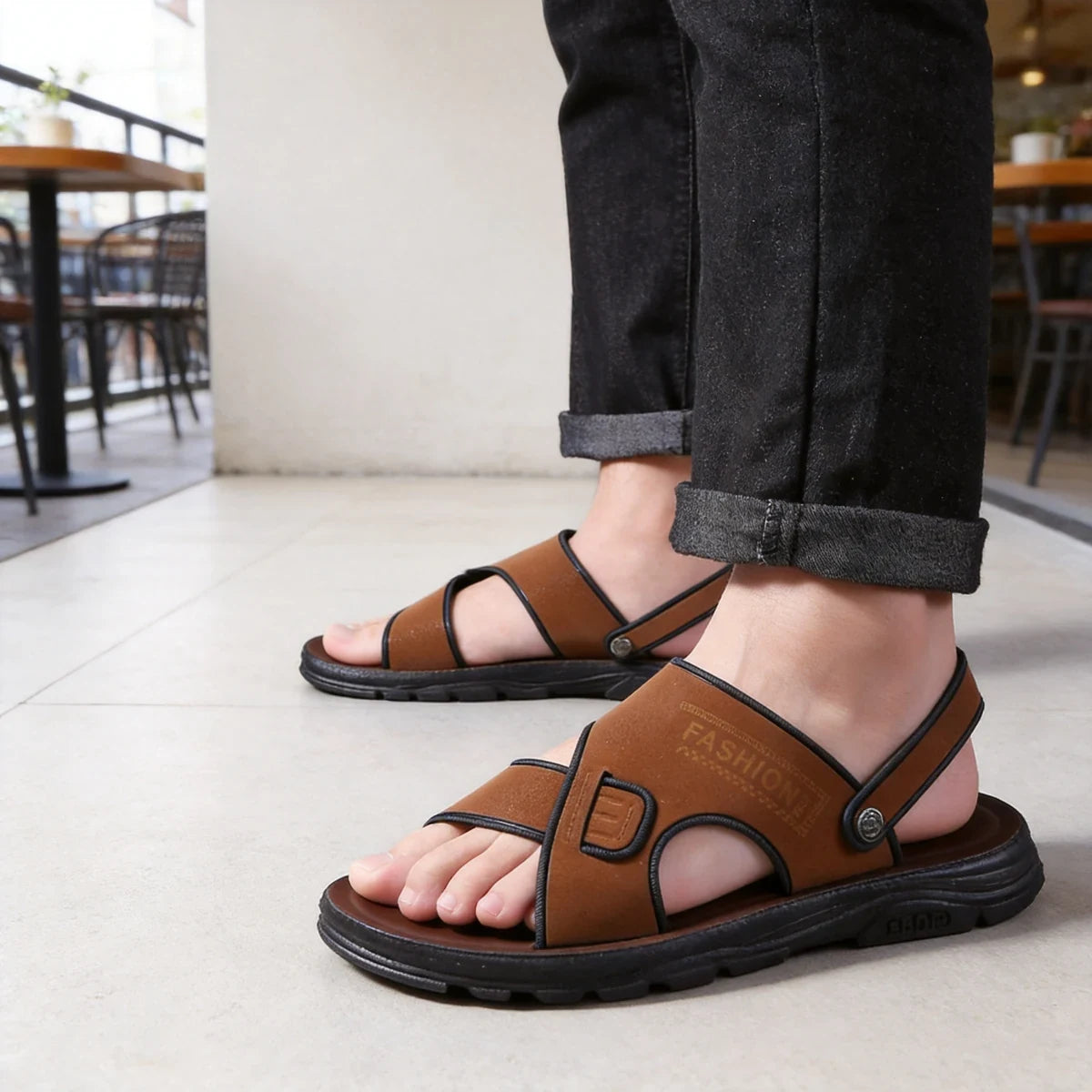 🐂【38-47】Nuevas sandalias de playa de cuero con suela gruesa para hombre