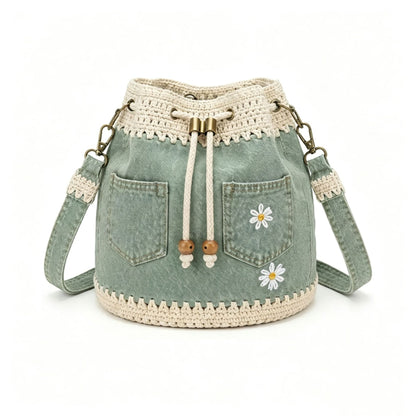 Bolso de mezclilla trenzada estilo boho que complementará cualquier atuendo ✨